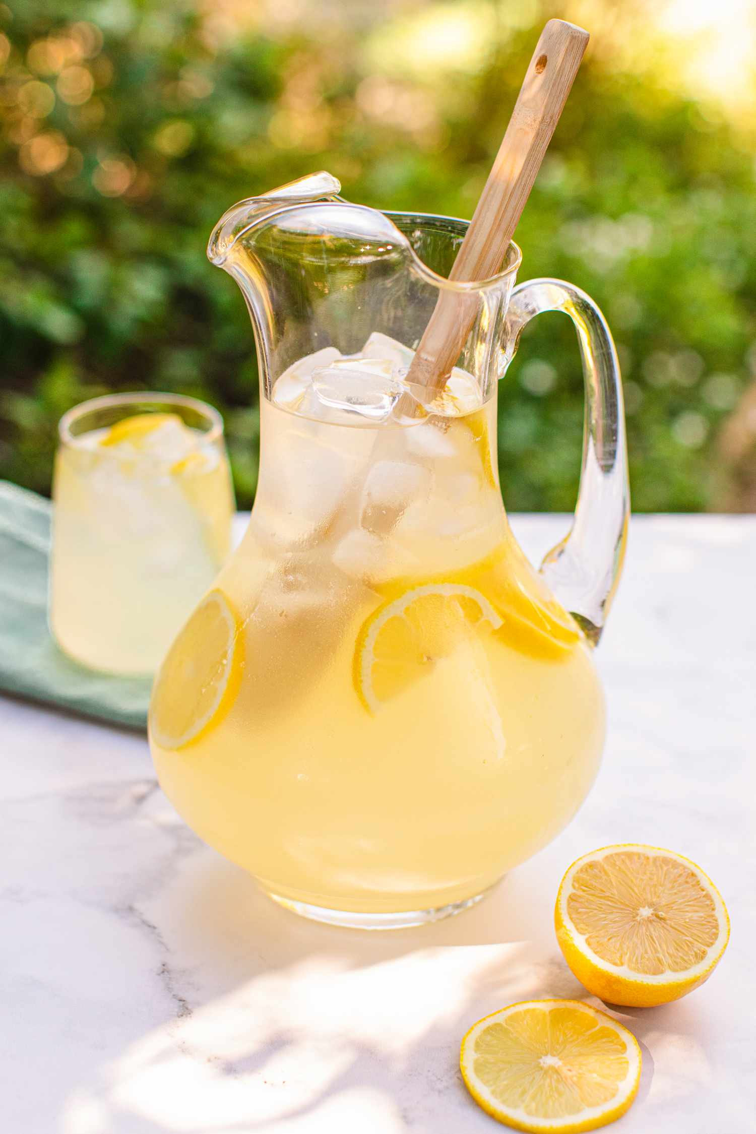 Fresh squeezed lemonade drink